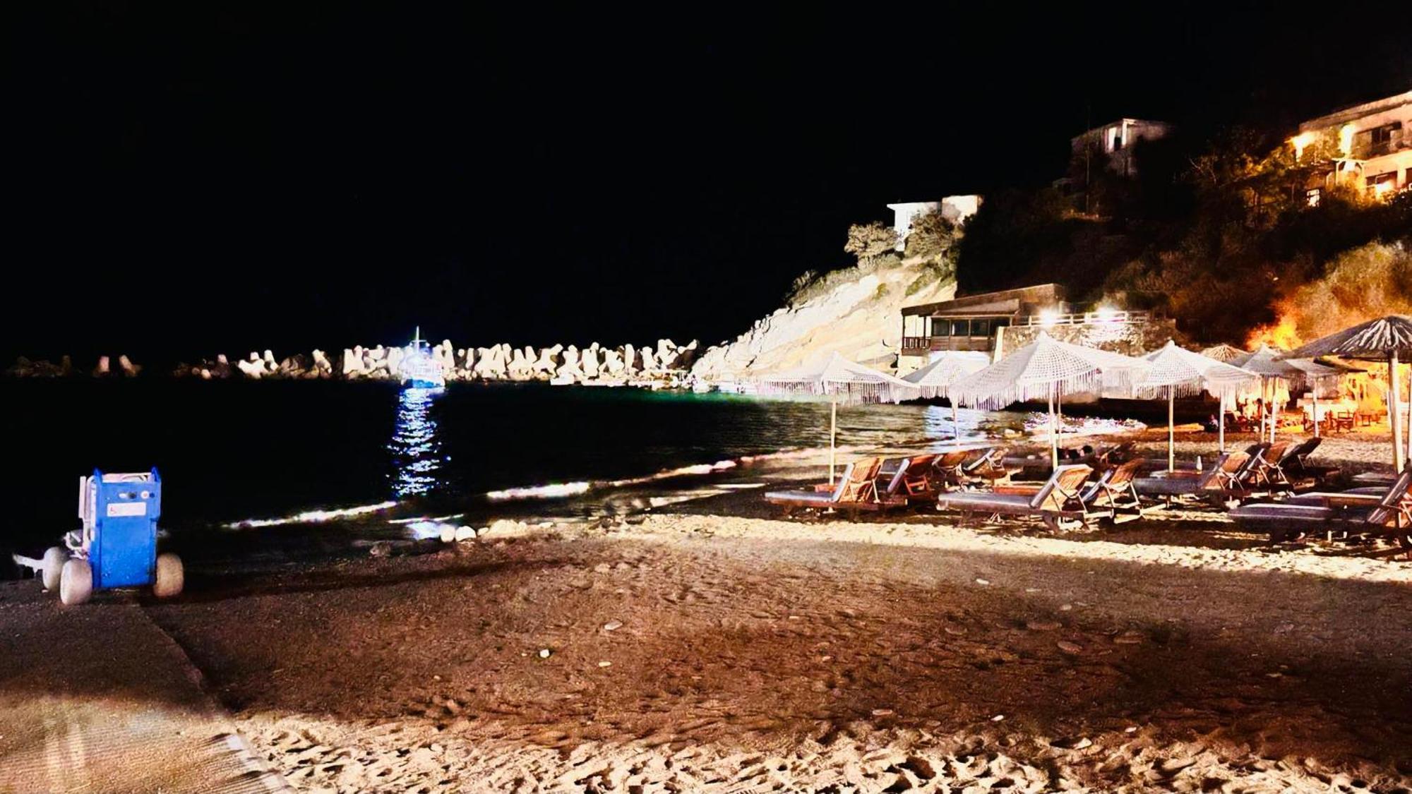 Nefeli Hotel Agios Kirykos  ภายนอก รูปภาพ